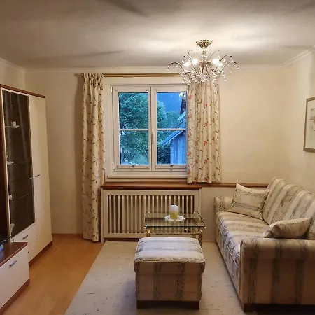 Waldglueck 度假居 *